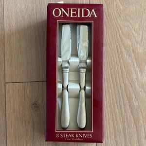 Oneida Fine Stainless Steak Knives - Set of 8